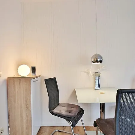 Am Rosenhain 23 Am Rosenhain 23 01 Appartement *